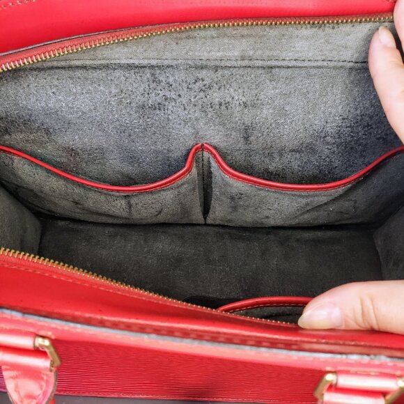 Louis Vuitton Riviera Vanity Tote - Vintage Red Epi Leather w/ COA - Picture 14 of 16